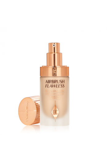 Тональная основа Charlotte Tilbury Airbrush Flawless Foundation в оттенке 5 NEUTRAL