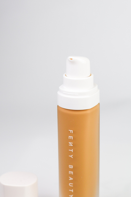 Тональний крем Fenty Beauty PRO FILT'R Soft Matte Longwear Foundation 260