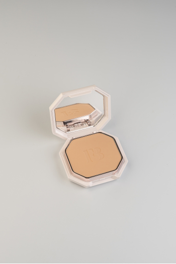 Пудра Fenty Beauty Pro Filt'r Soft Matte Powder Foundation 210