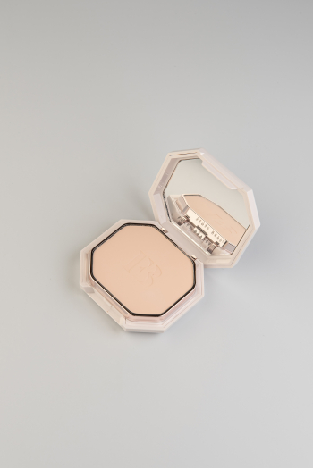 Пудра Fenty Beauty Pro Filt'r Soft Matte Powder Foundation 120