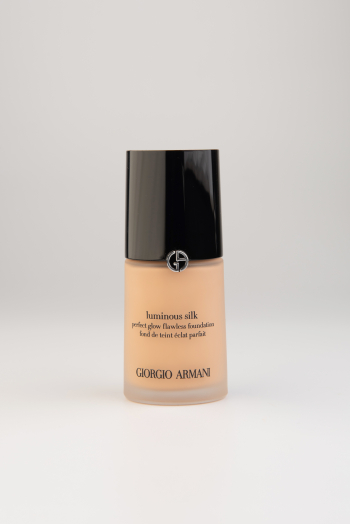 GIORGIO ARMANI Luminous Silk Oil-Free Foundation Тональное средство 4.25